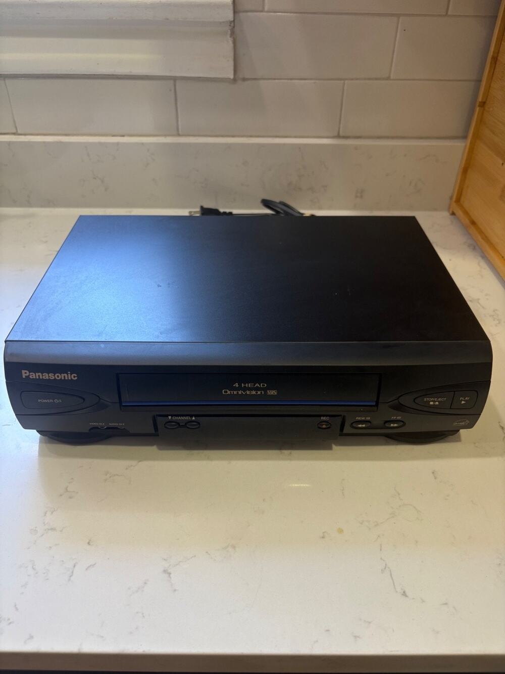 Panasonic PV-V4022 VCR VHS Player 4 Head Omnivision Tested Plays FF REW As-Is